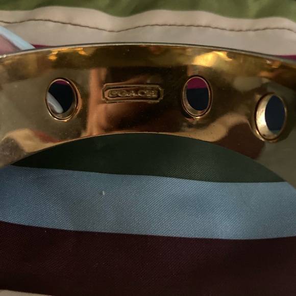 Coach gold and white bangle bracelet. - Picture 4 of 5